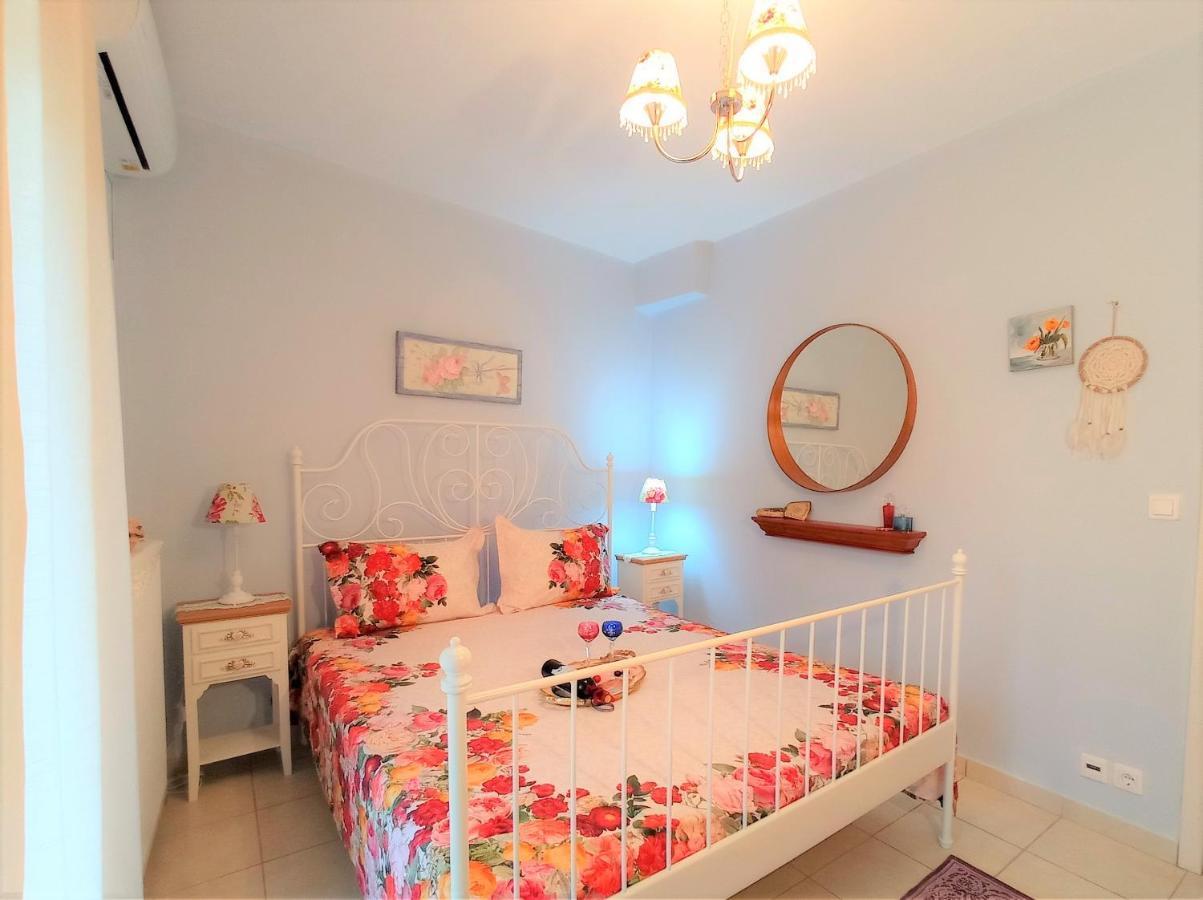 G Apartment In Айя-Евфимия Экстерьер фото