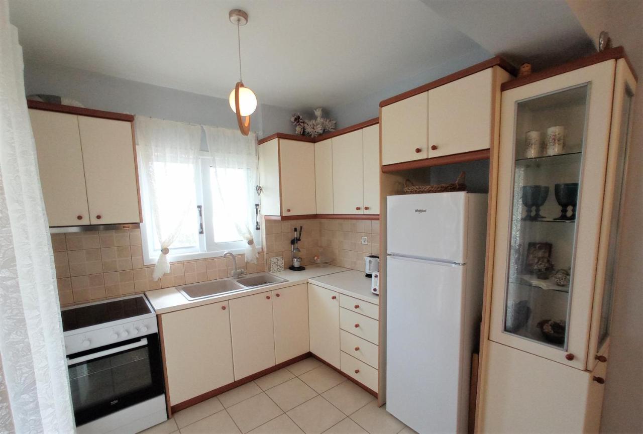 G Apartment In Айя-Евфимия Экстерьер фото